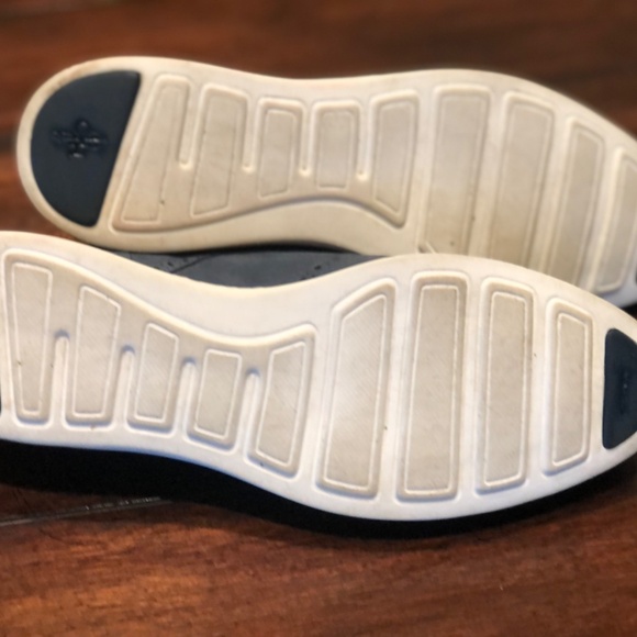 Cole Haan Lunargrand wingtips - Picture 3 of 5